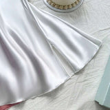 1745570054262f72970dca5ee0f80aff15b587347f_thumbnail_900x.webp