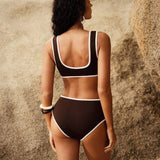 174650923169632a32cc62dfdd8f6623cff8f0395f_thumbnail_900x.webp