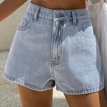 1747806029574b19553def36ce12d45070855eb25d_thumbnail_900x.webp