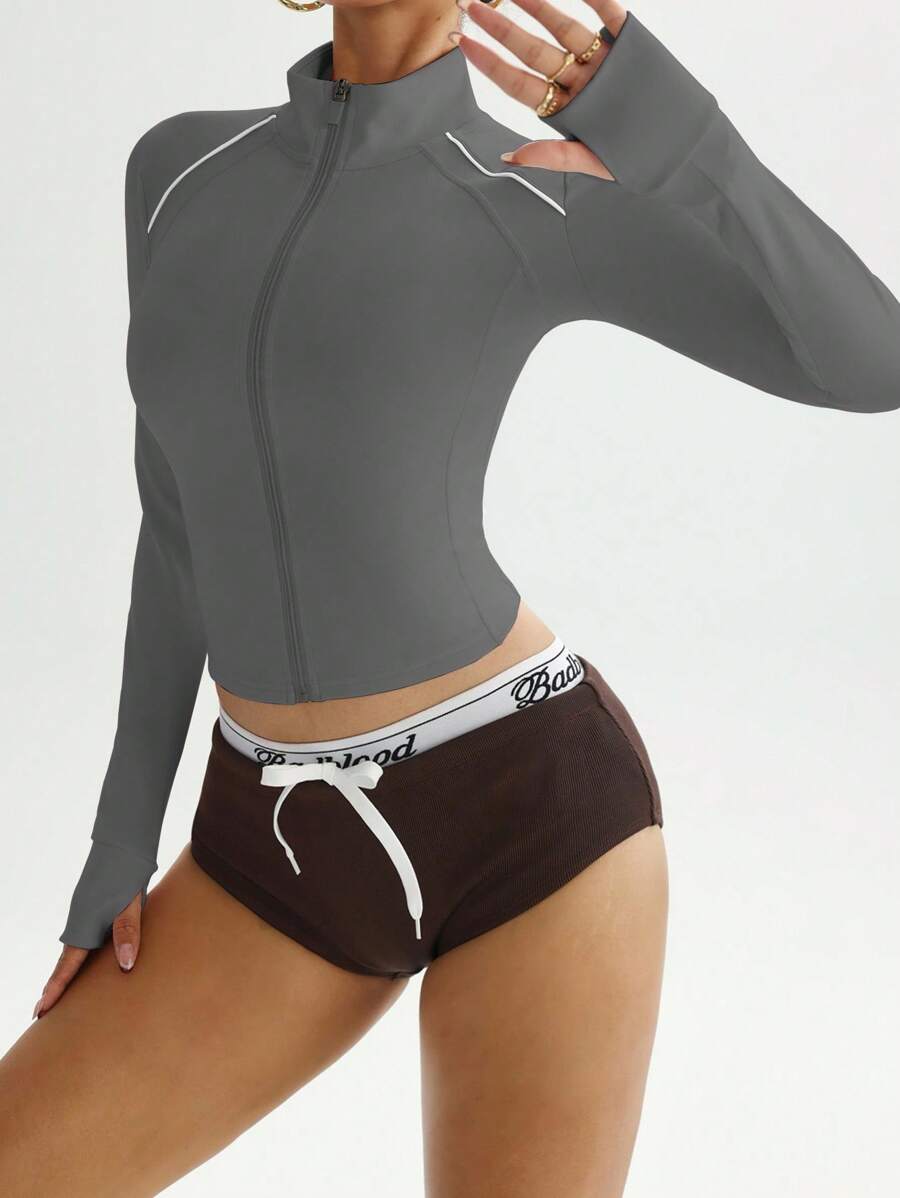 1752197994d8a38ea8bc97125f392e62ea0c2fac75_thumbnail_900x.webp