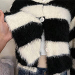 1754236290b938f67c2bf28cd3be8c5aebb939d4d1_square_thumbnail_900x.webp