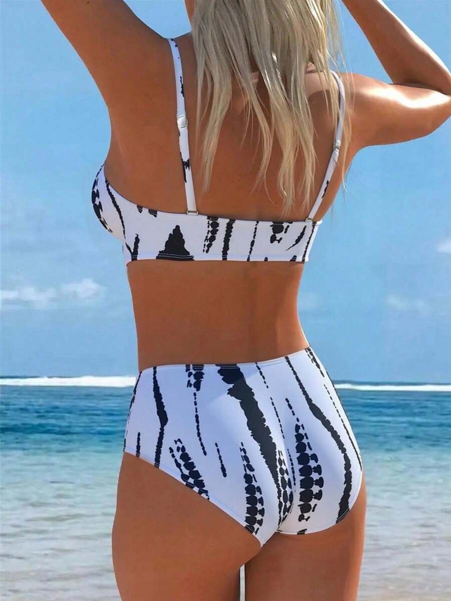 175602601825f10e1ef883022e77eee82098f18eea_thumbnail_900x.webp