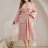 17561951332162cc149b59714ae65a515742384b2a_thumbnail_900x.webp