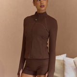 1756689244cdfa5e30b16227a02b1a3c1e4534c461_thumbnail_900x.webp