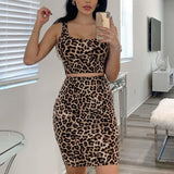 Es un set de falda midi bratty night - estampado de leopardo.