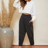 LUNE Pantalones capri con bolsillo con parche de cintura elastica