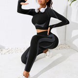 Yoga Future Leggings con camiseta deportiva inconsutil de color combinado
