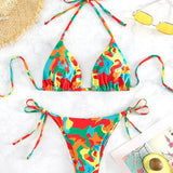 Vestido de baño bikini con estampado de camuflaje triángulo con cordón lateral