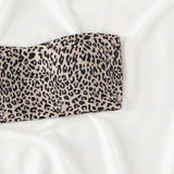Swim Vcay Top bikini bandeau con estampado de leopardo