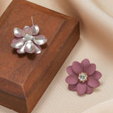 Pendientes de tachuela con diseno de diamante de imitacion con diseno de flor