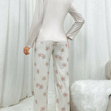 Conjunto de pijama con estampado floral con letra