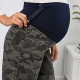 Maternidad Jeans de cintura ancha con estampado de camuflaje