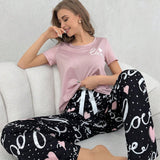 Conjunto De Pijama Con Diseno De Corazones Y Letras