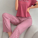 Conjunto De Pijama De Camiseta Con Estampado De Letras Y Pantalones A Rayas Para Mujer