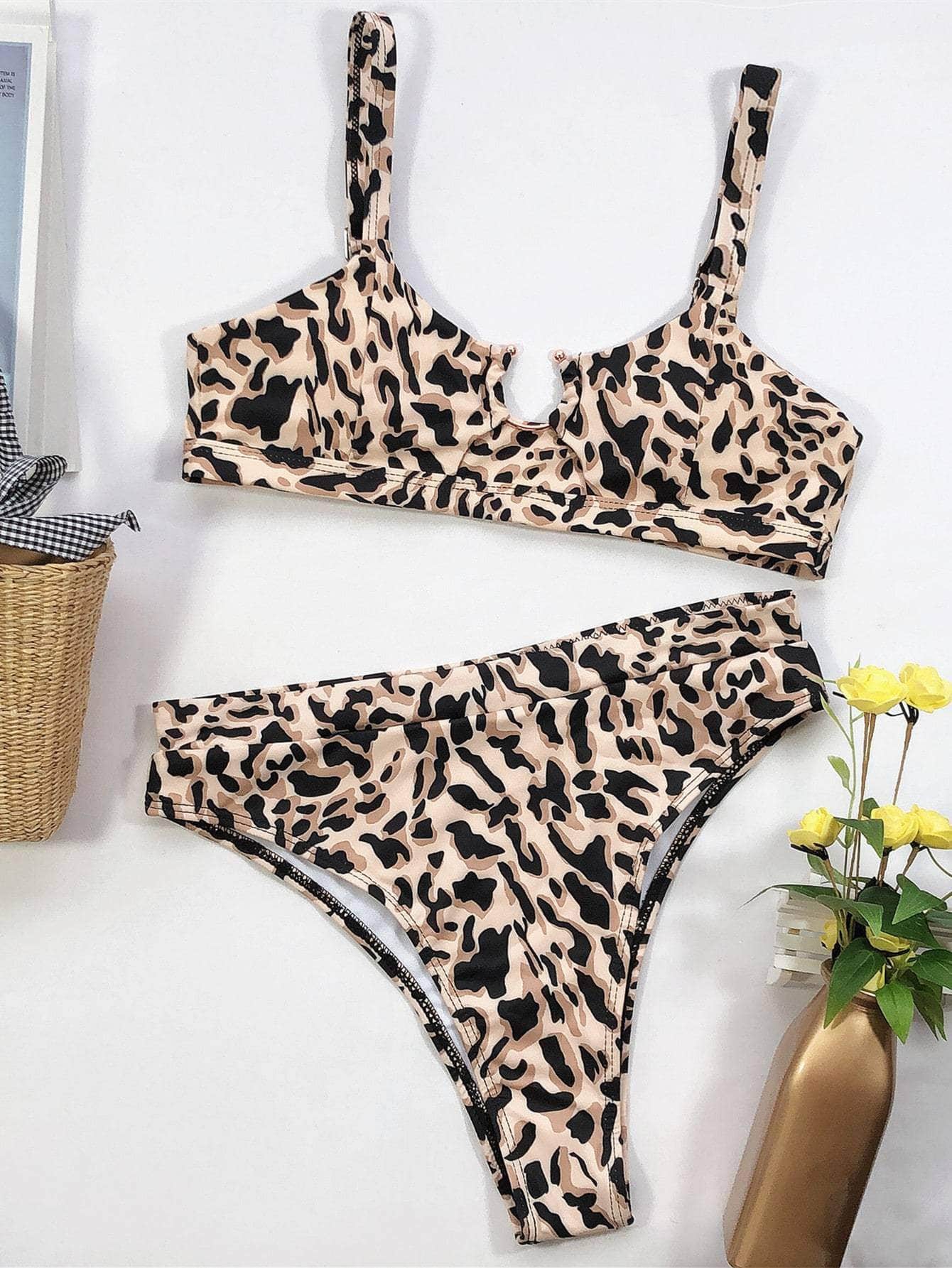 Conjunto de bikini de cintura alta top de leopardo