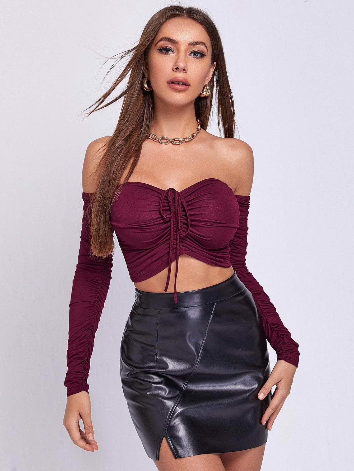 Bermellón / XS Ruched Drawstring Off-the-Shoulder Crop Top