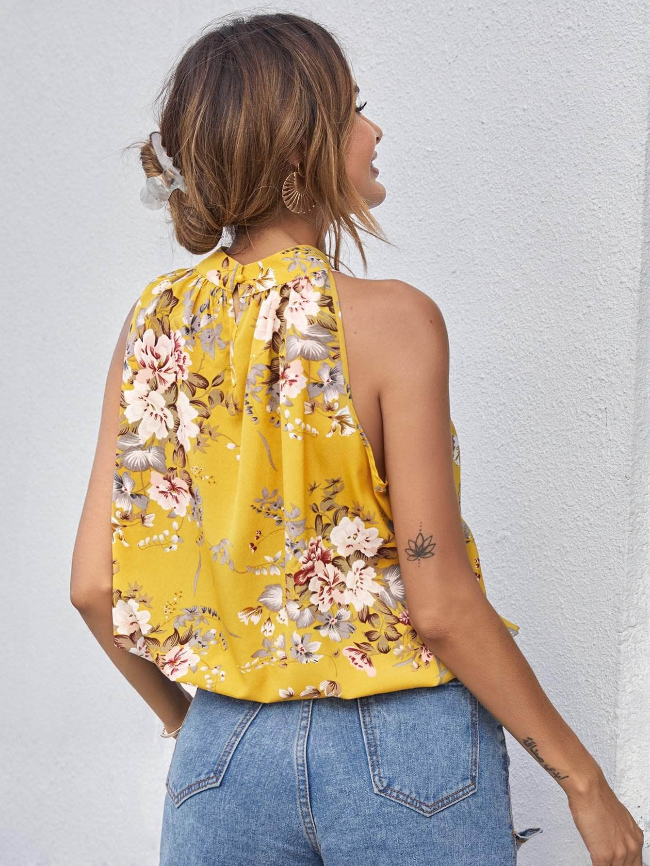 Amarillo / S SHEIN Top con estampado floral con fruncido
