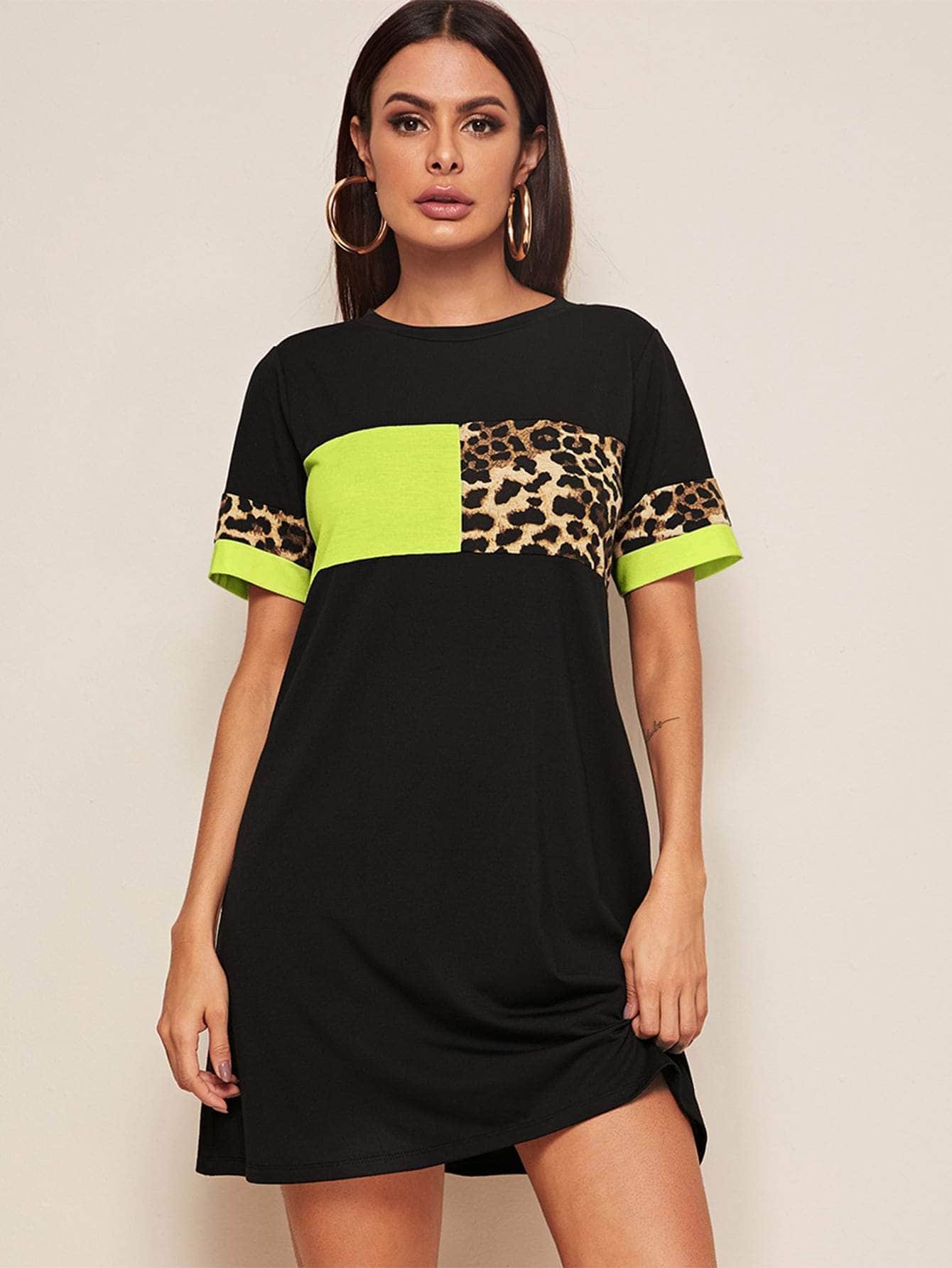 Vestido estilo camiseta de color combinado de leopardo
